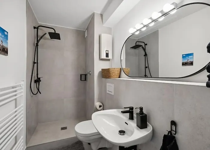 Neue - Stylisch - Citynah - Mit Lift - Naehe Dus & Dortmund & Koeln & Essen *